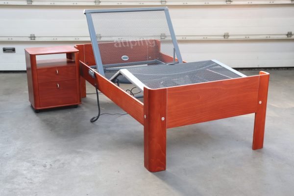 Auping elektrisch 100 x 200 Kersen