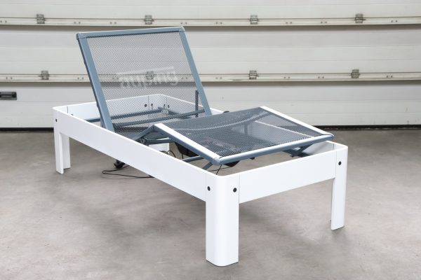 Auping elektrisch 90 x 200  Pure white nieuwstaat