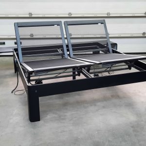 Auping tweepersoons elektrisch verstelbaar Mat zwart nieuwstaat